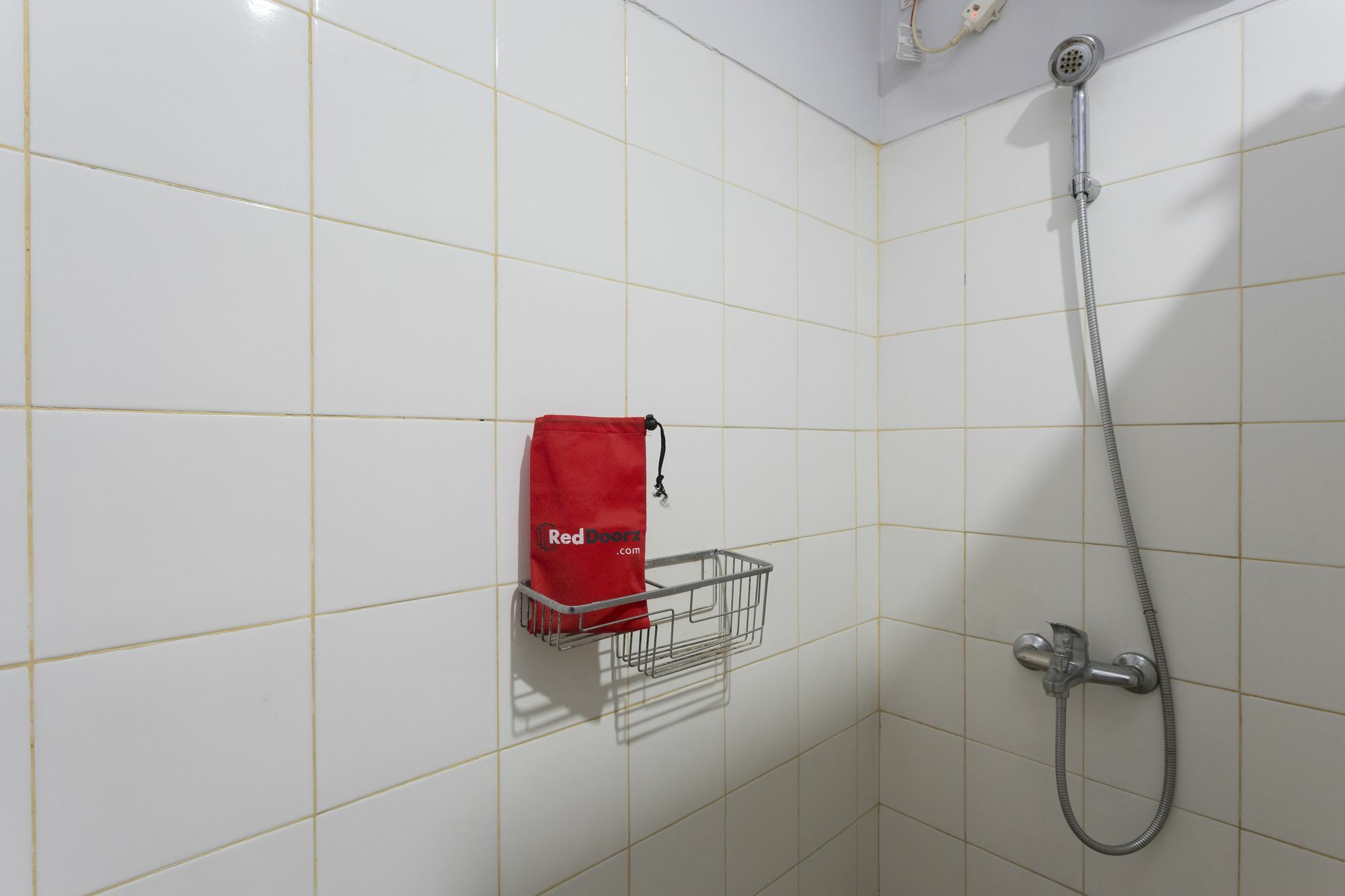 Reddoorz Plus Near Cilandak Town Square 2 Jakarta Ngoại thất bức ảnh